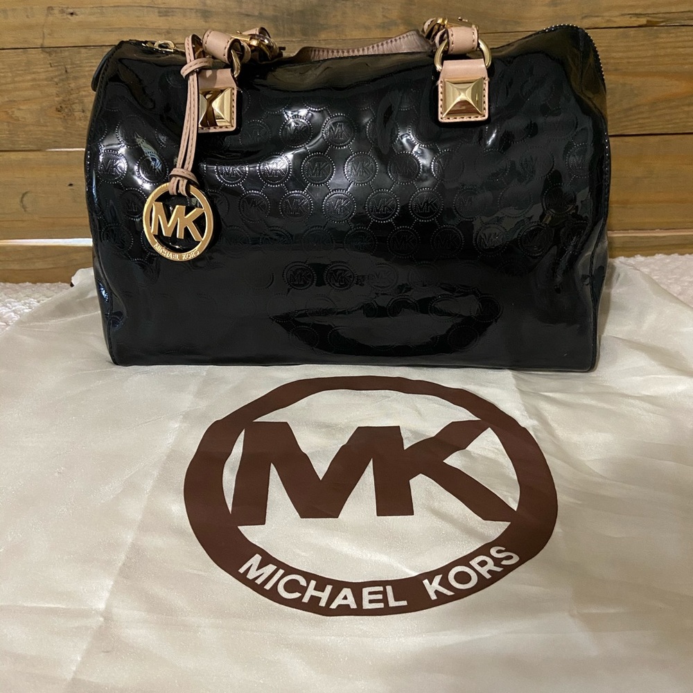 OFFERS WELCOMED! Michael Kors Grayson Satchel